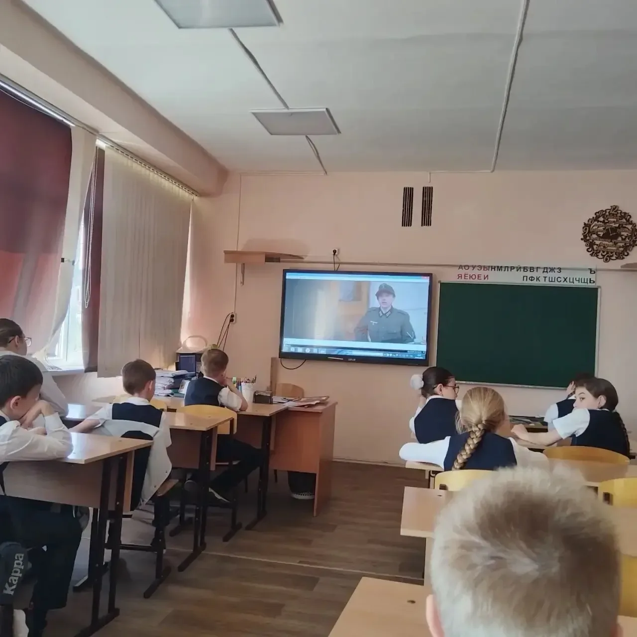 Киноуроки «Великая Победа: взгляд потомков»: история семьи в кадре   9 Мая в гимназии прошли необычн