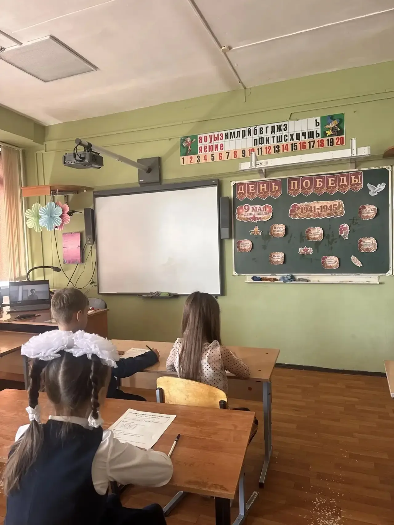 Киноуроки «Великая Победа: взгляд потомков»: история семьи в кадре   9 Мая в гимназии прошли необычн