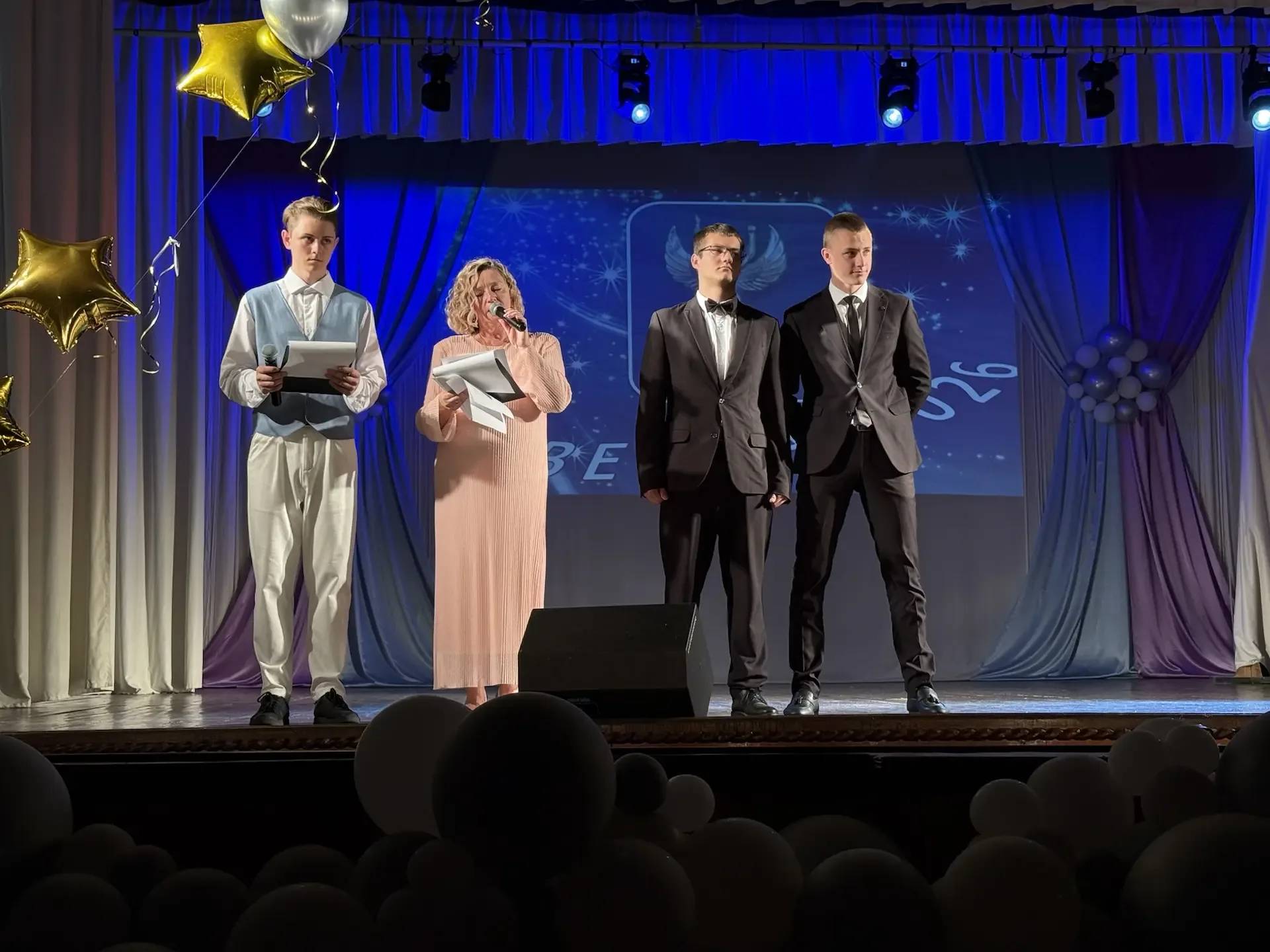 Мы продолжаем наш большой концерт! 🎶💫  И прямо сейчас — самое волнительное событие вечера: самая мно