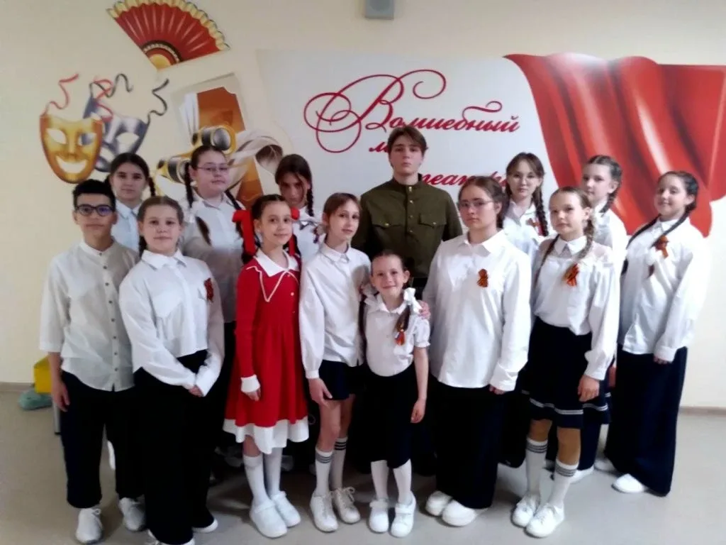 С  успехом наши "Поющие сердечки" под руководством талантливой Анисимовой Инны Геннадьевны (ЦДТ "При