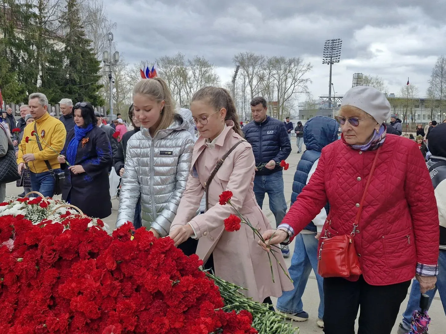 В честь 81‑й годовщины Великой Победы сотрудники Минцифры Республики Коми почтили память героев  Сег