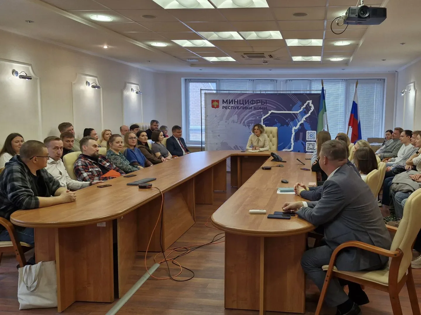 Цифровое развитие и информационная безопасность: Мария Бутина встретилась со специалистами ЦИТ Коми.