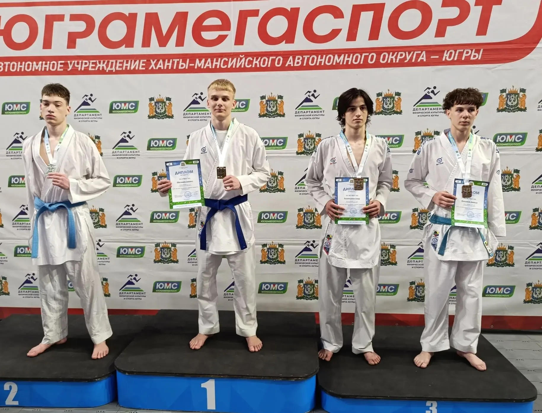 🥋 В Ханты-Мансийске прошёл чемпионат и первенство Уральского федерального округа по каратэ. В соревн