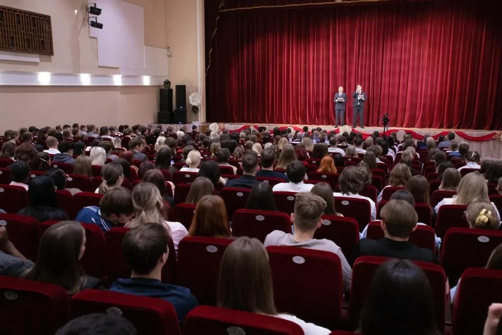 Торжественное открытие XIX Литературно-театрального фестиваля «Мы придем к вам сквозь время…»  13 ма