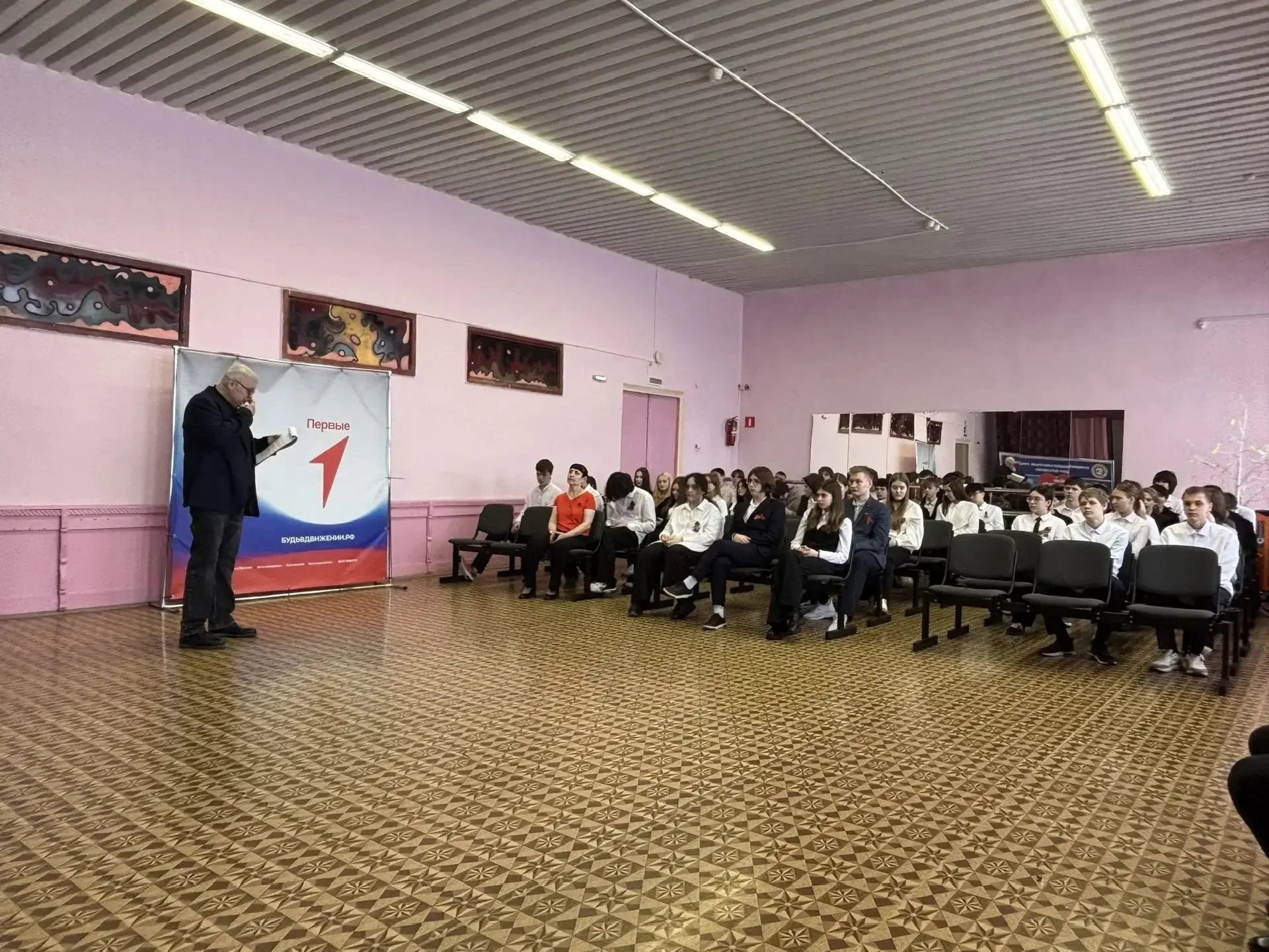 Работники пожарной части совместно с представителями администрации п.г.т. Пангоды провели профилакти