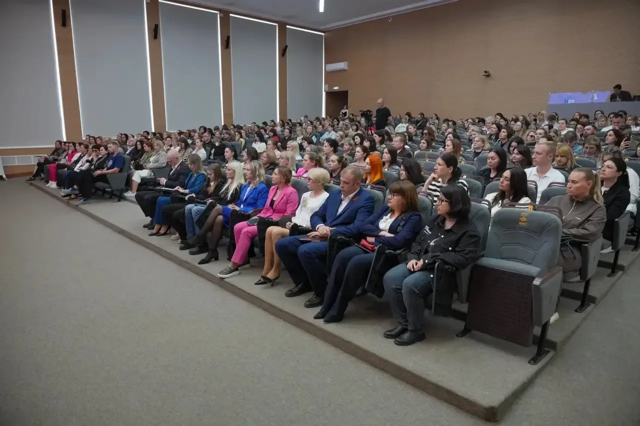 🗣️   Итоги родительского собрания по кибербезопасности  Сегодня состоялось важное родительское собра