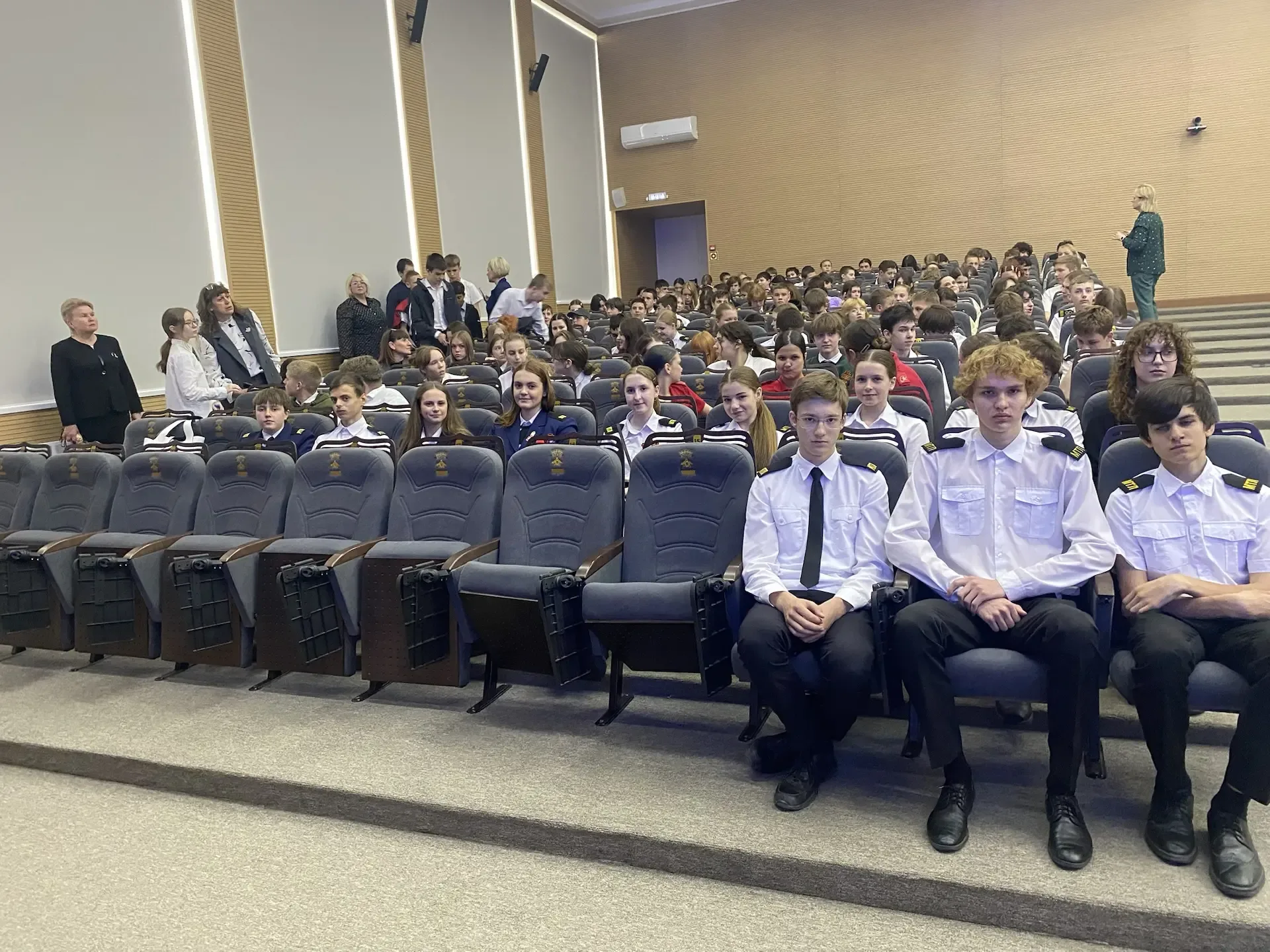 🗣️   Итоги родительского собрания по кибербезопасности  Сегодня состоялось важное родительское собра