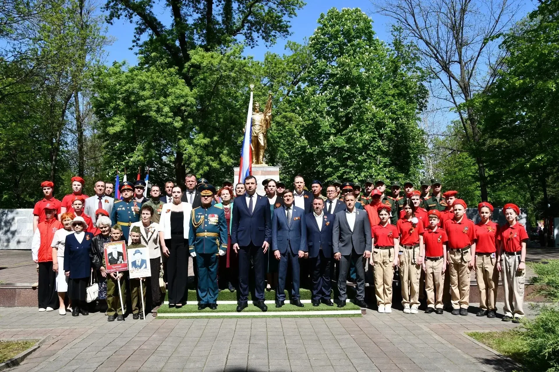 #9Мая Праздничное мероприятие в северском парке 🇷🇺 Участие в церемонии приняли глава Северского райо