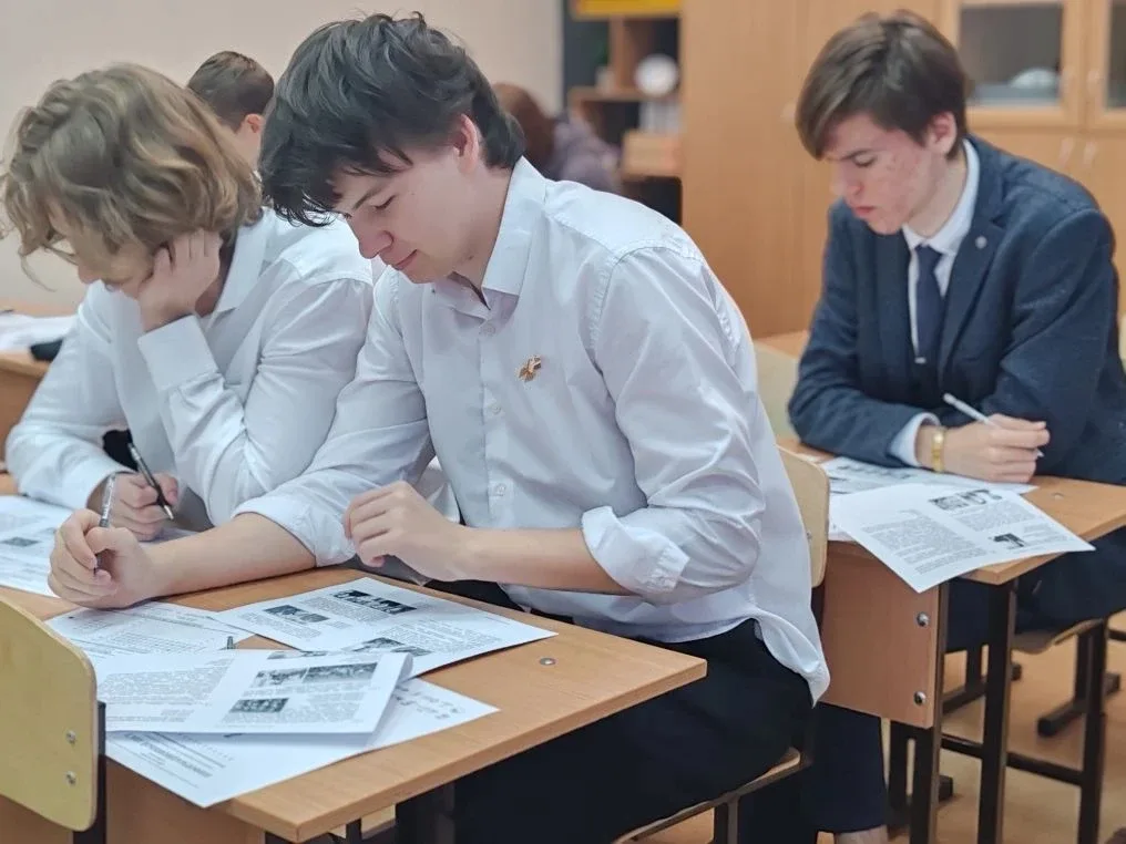 🕊️ ДИКТАНТ ПОБЕДЫ    24 апреля  ученики нашей школы присоединились к масштабной всероссийской акции 
