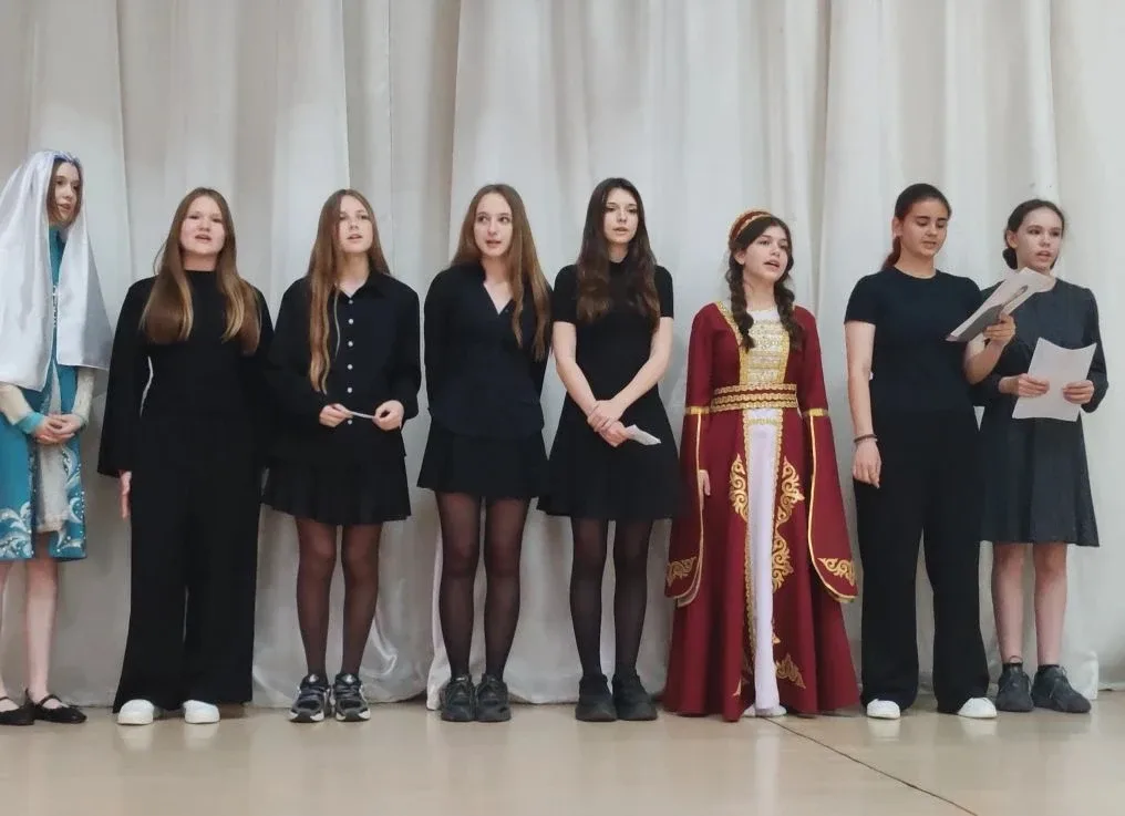 🎉 Фестиваль «От края до края»: третий день — триумф седьмых классов!   Позади два ярких, незабываемы