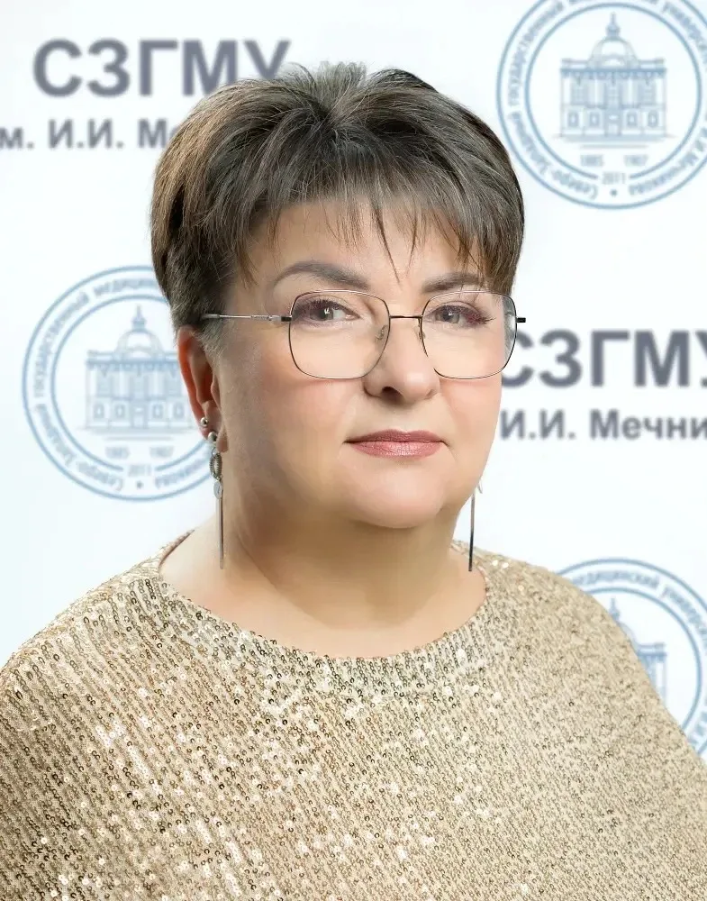 ⚡️Поздравление директора Института гериатрической медицины, общественного здоровья и сестринского об