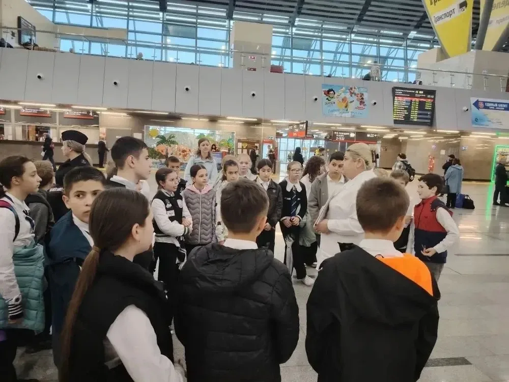 ✨В рамках профориентации, а также месячника "Уступи дорогу", направленного на профилактику исключени