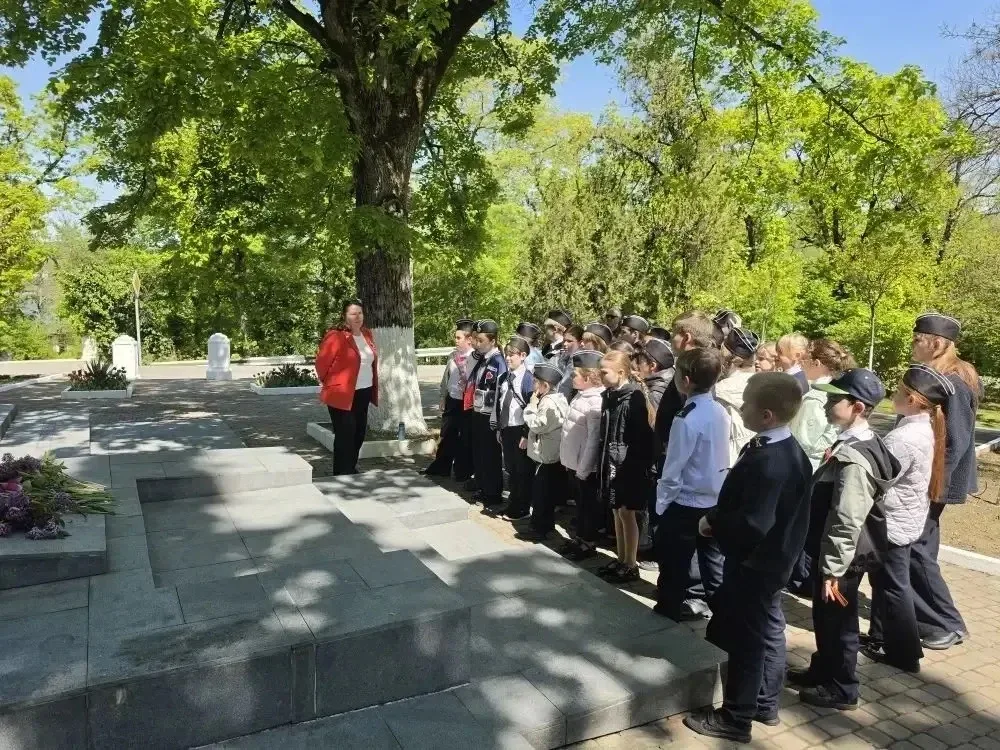 «Вечная память героям, павшим за свободу и независимость нашей Родины!»   В рамках акции «Памяти пав