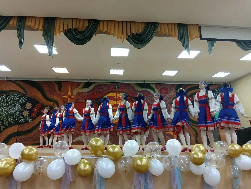 🎶 В гимназии № 87 прошёл отчётный концерт Детской школы искусств № 6  14 мая 2026 в гимназии  выступ