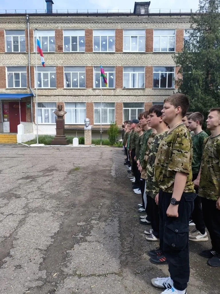 В общеобразовательных учреждениях Тихорецкого района с 18 по 20 мая 2026 года прошли учебные сборы ю