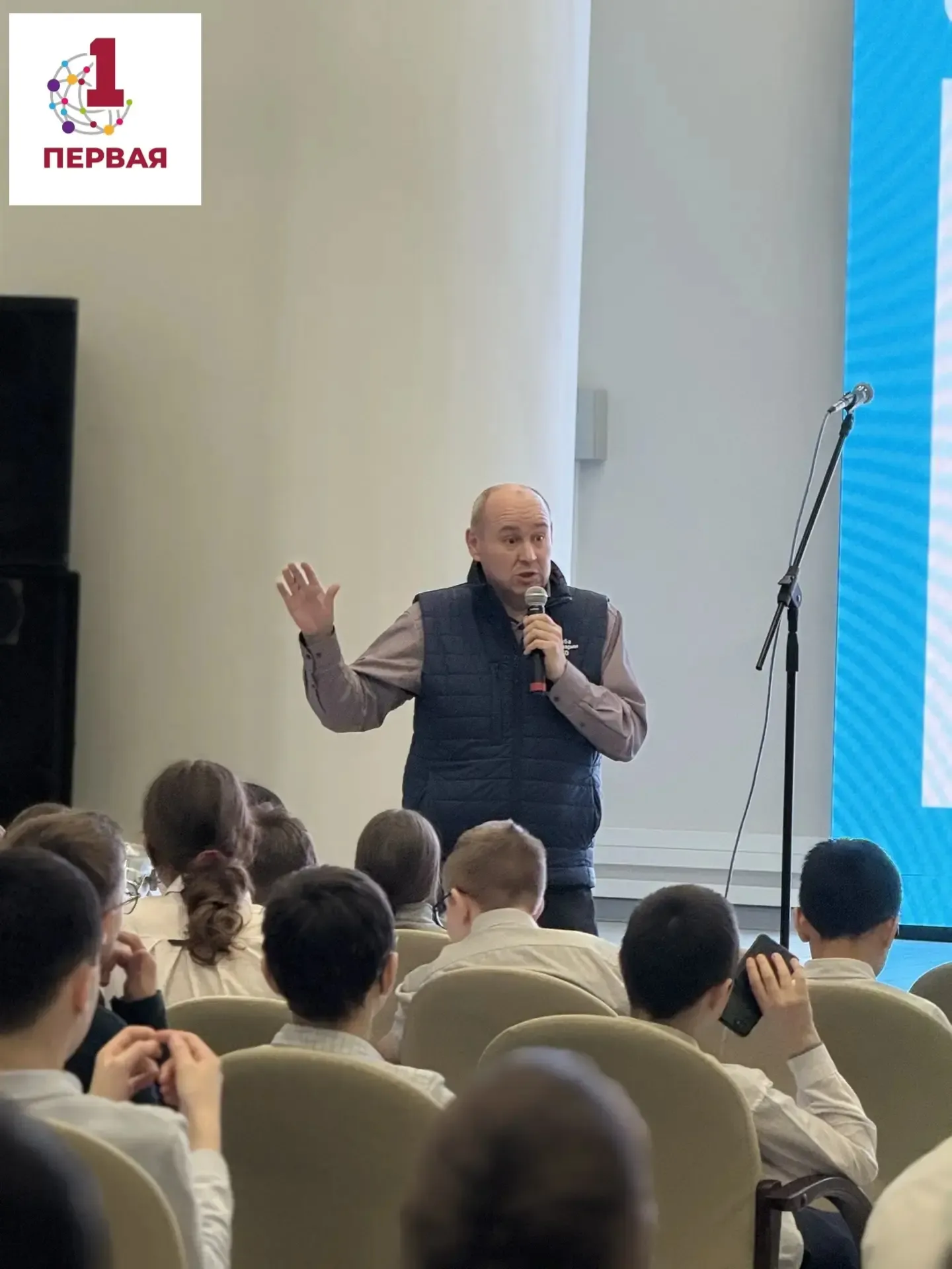 Пятиклассники встретились со специалистом Службы ветеринарии ЯНАО  На прошлой неделе у наших пятикла