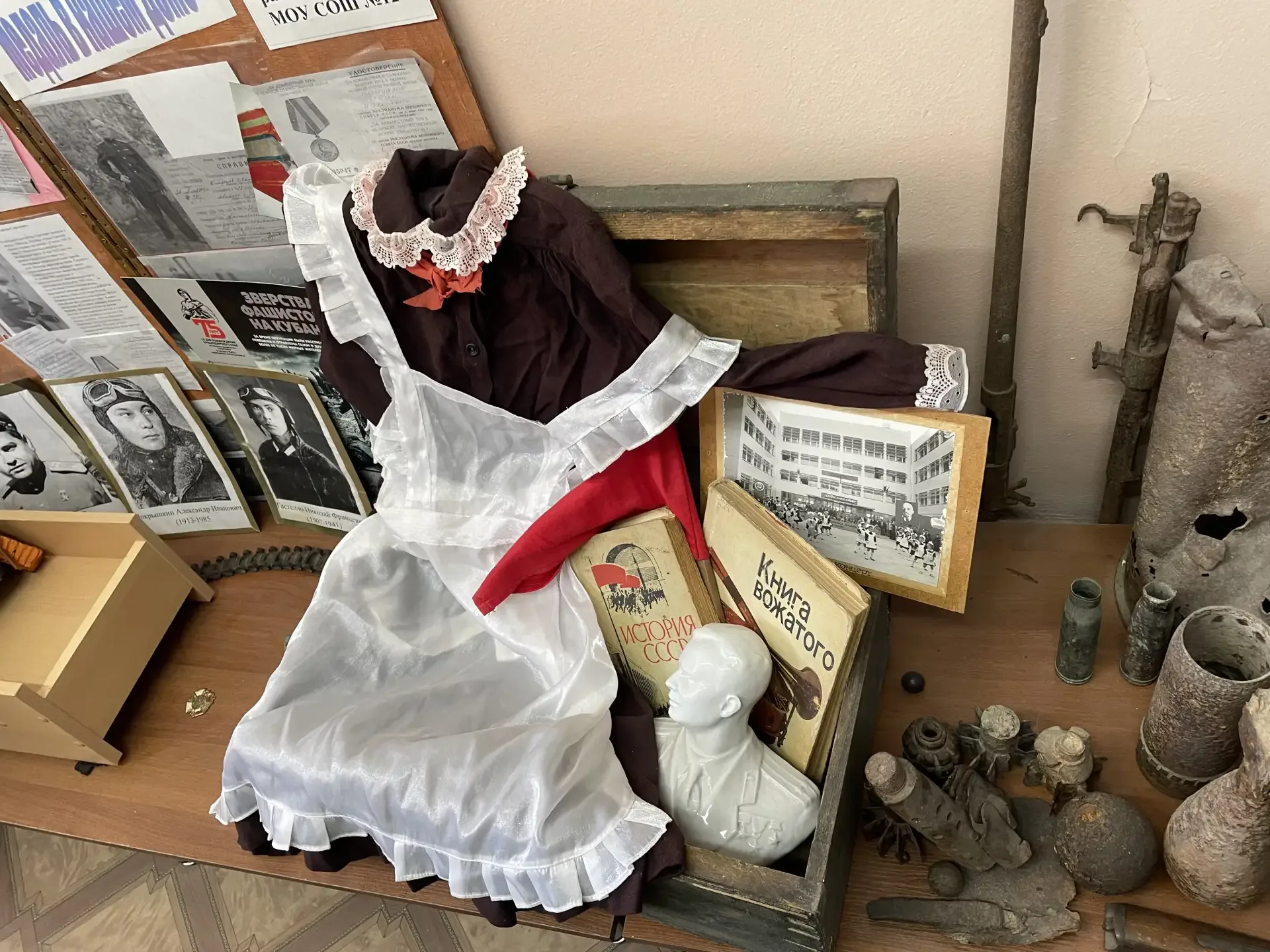 🎉 День музеев в нашей школе: погружение в историю!  Сегодня, 18 мая, в Международный день музеев, в 