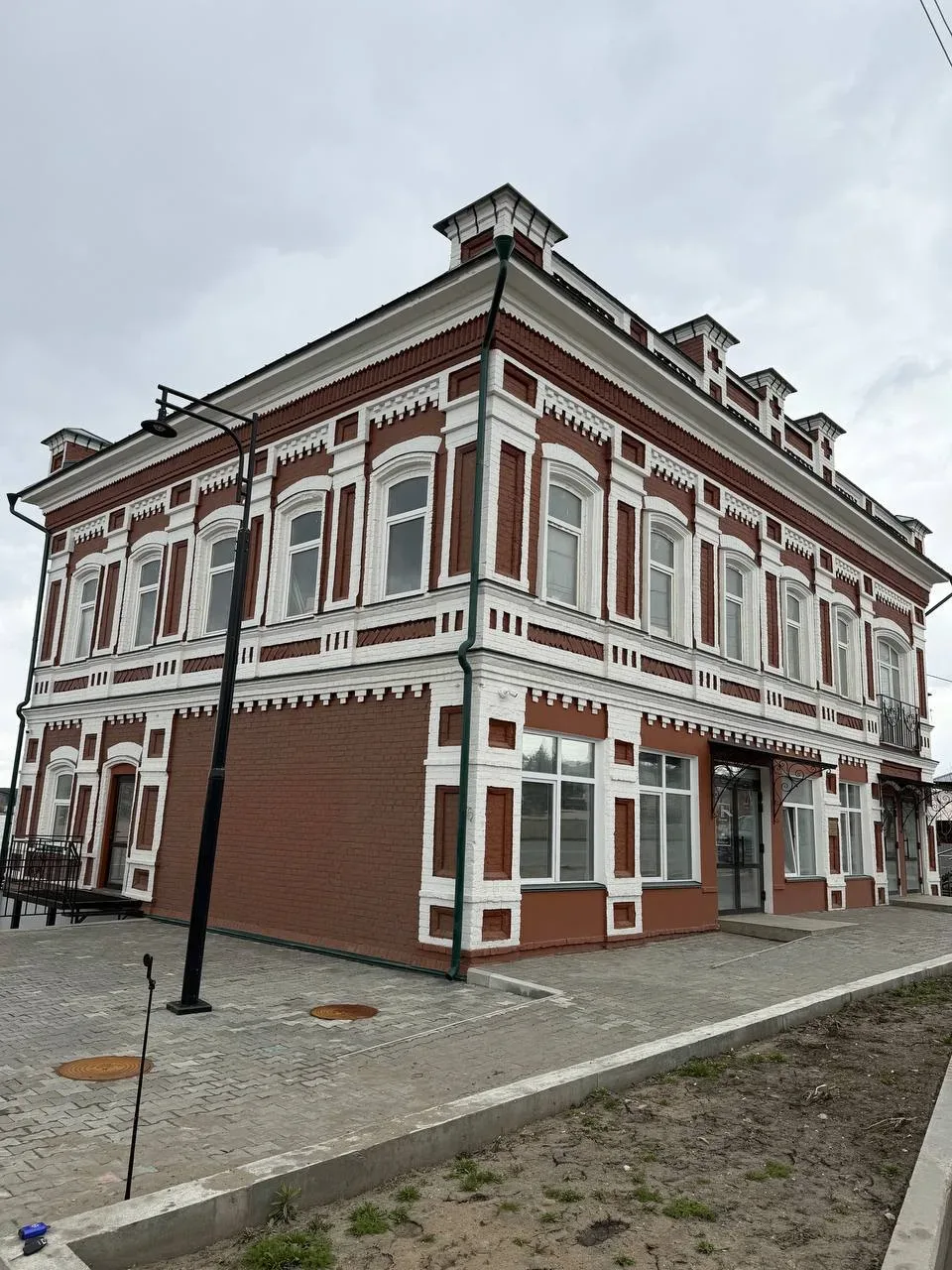 В Добрянке в старом особняке сделают ресторан и гостиницу. Открытие запланировано на начало июня.  Э