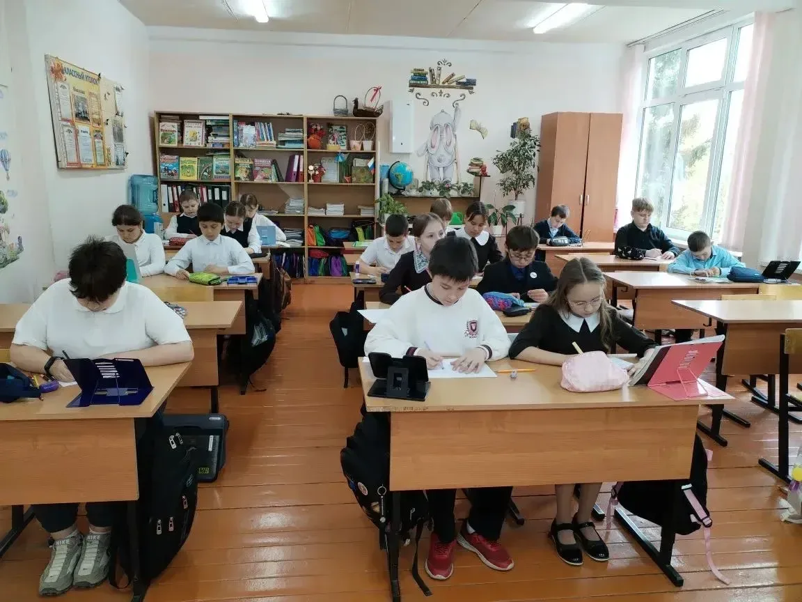 В 4г классе прошло занятие в рамках программы "Орлята России", трек "Орленок - хранитель" на тему "П