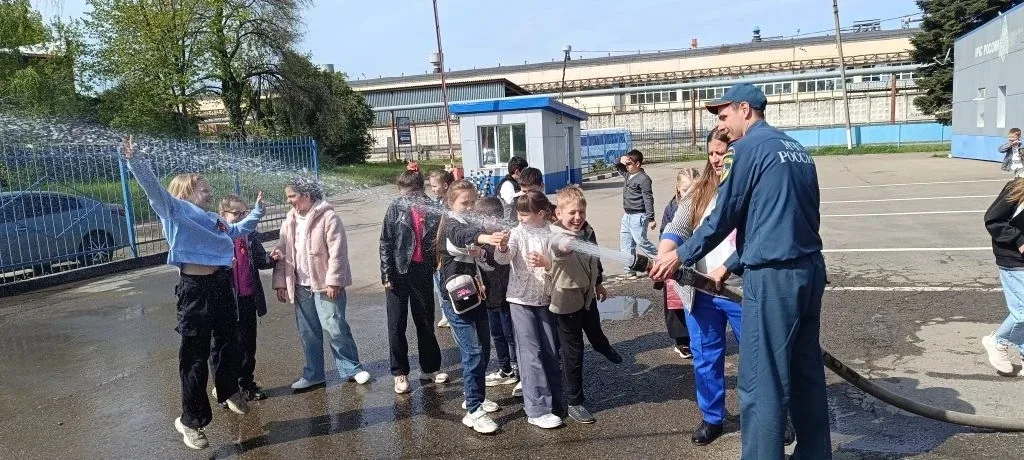 🔥 30 апреля — День пожарной охраны России!  В рамках Всероссийской акции "Мой труд-мой старт", учени