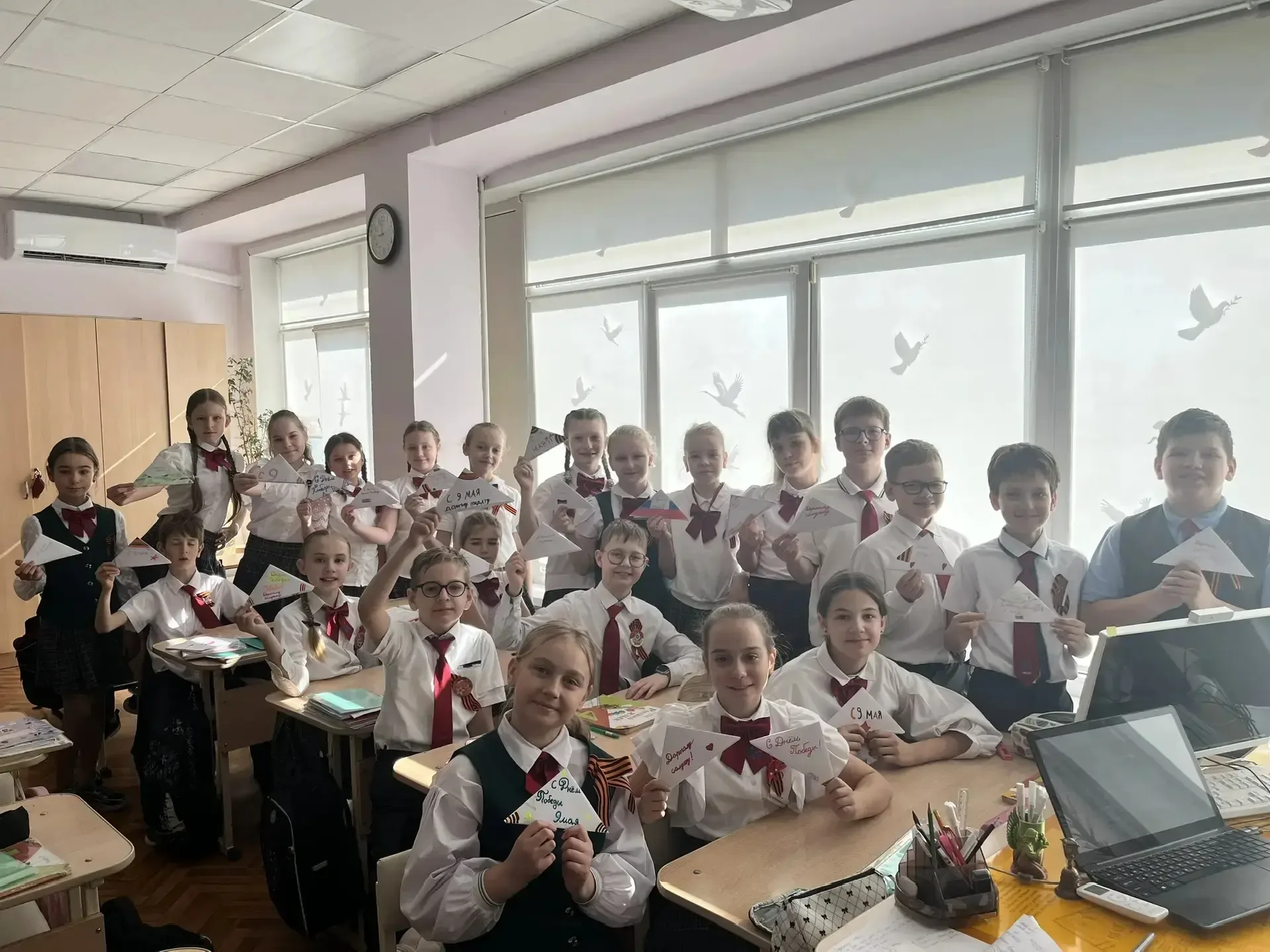 Продолжаем делиться с вами новостями Дня Победы ⭐!  В преддверии великого праздника в лицее прошёл ц