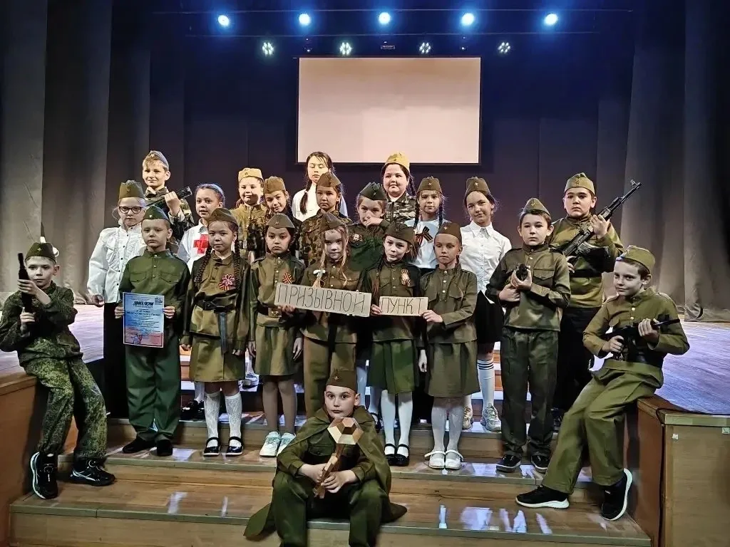 Сегодня, в рамках Года единства народов страны, в МАУДО «Центр развития творчества детей и юношества