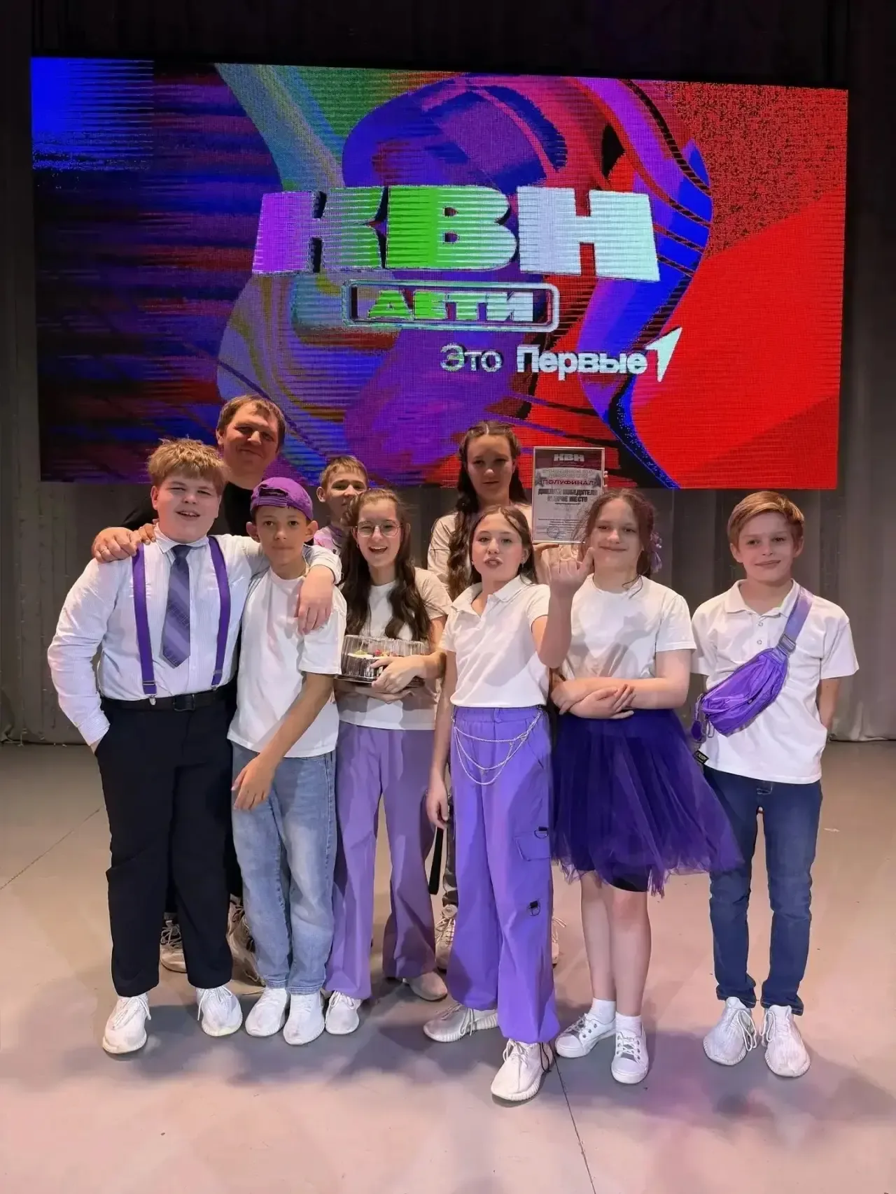 Открыто голосование за лучшую команду Официальной юниор-лиги КВН Восточного Оренбуржья! А лучшие кто