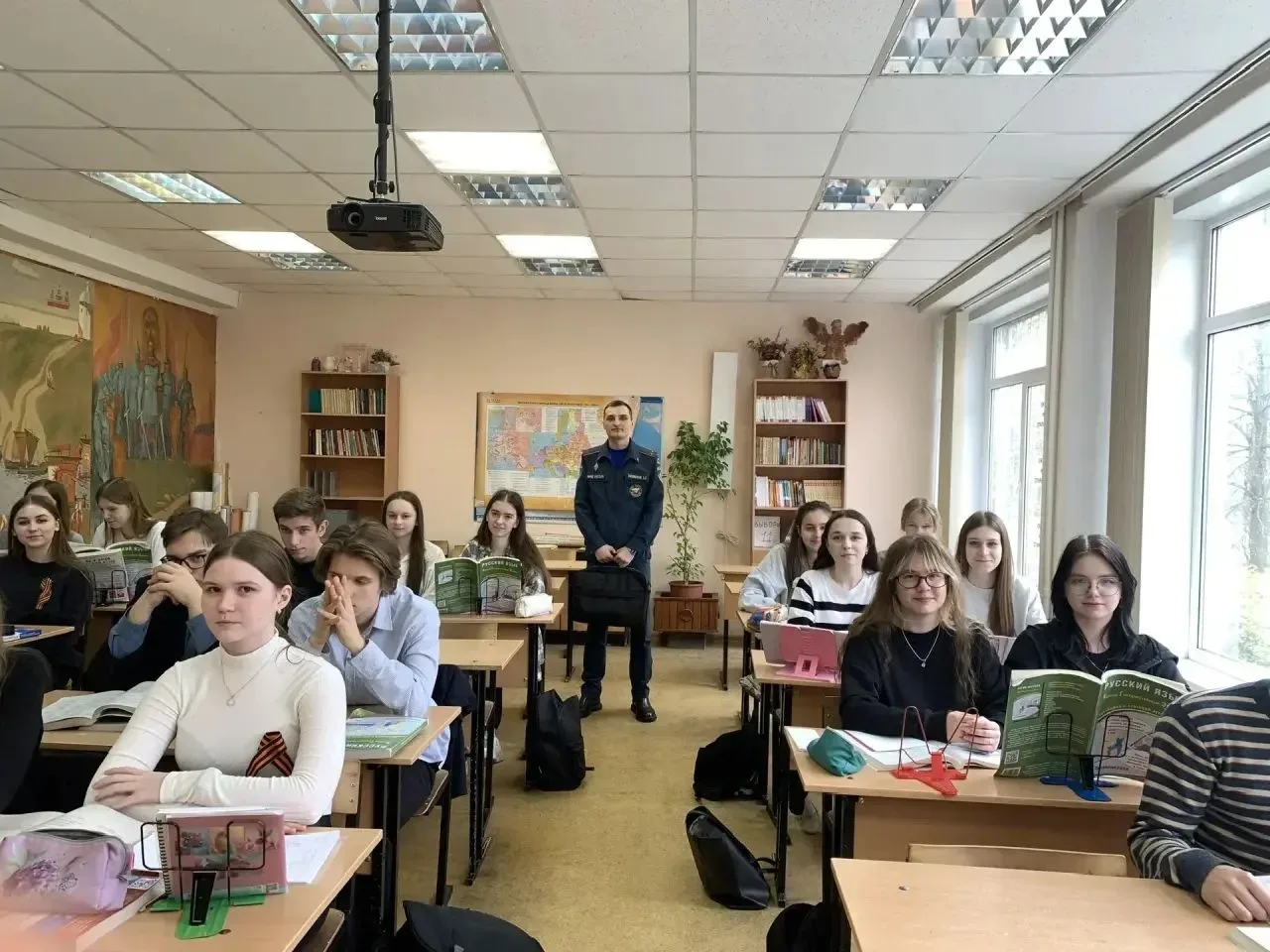 ❗️Безопасные праздники ❗️Уроки пожарной безопасности❗️29 апреля в нашей гимназии прошли важные профи