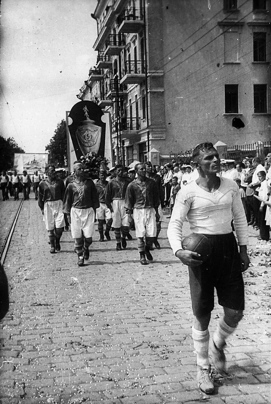 🌺 С праздником Весны и Труда!  Первомай — это больше, чем дата в календаре. Это день, который объеди