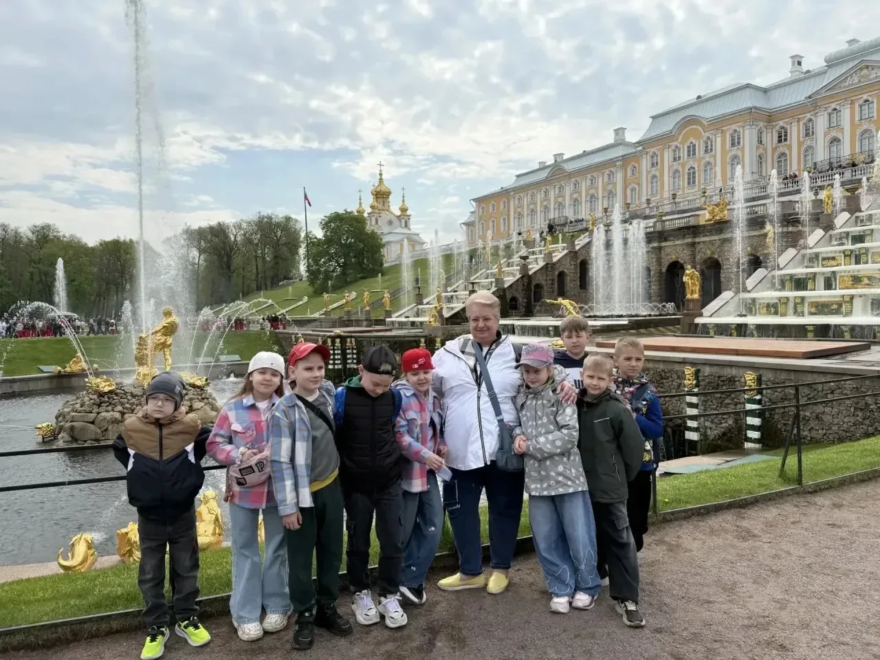 16 и 17 мая обучающиеся 2 Е класса вместе с классным руководителем и родителями посетили один из сам