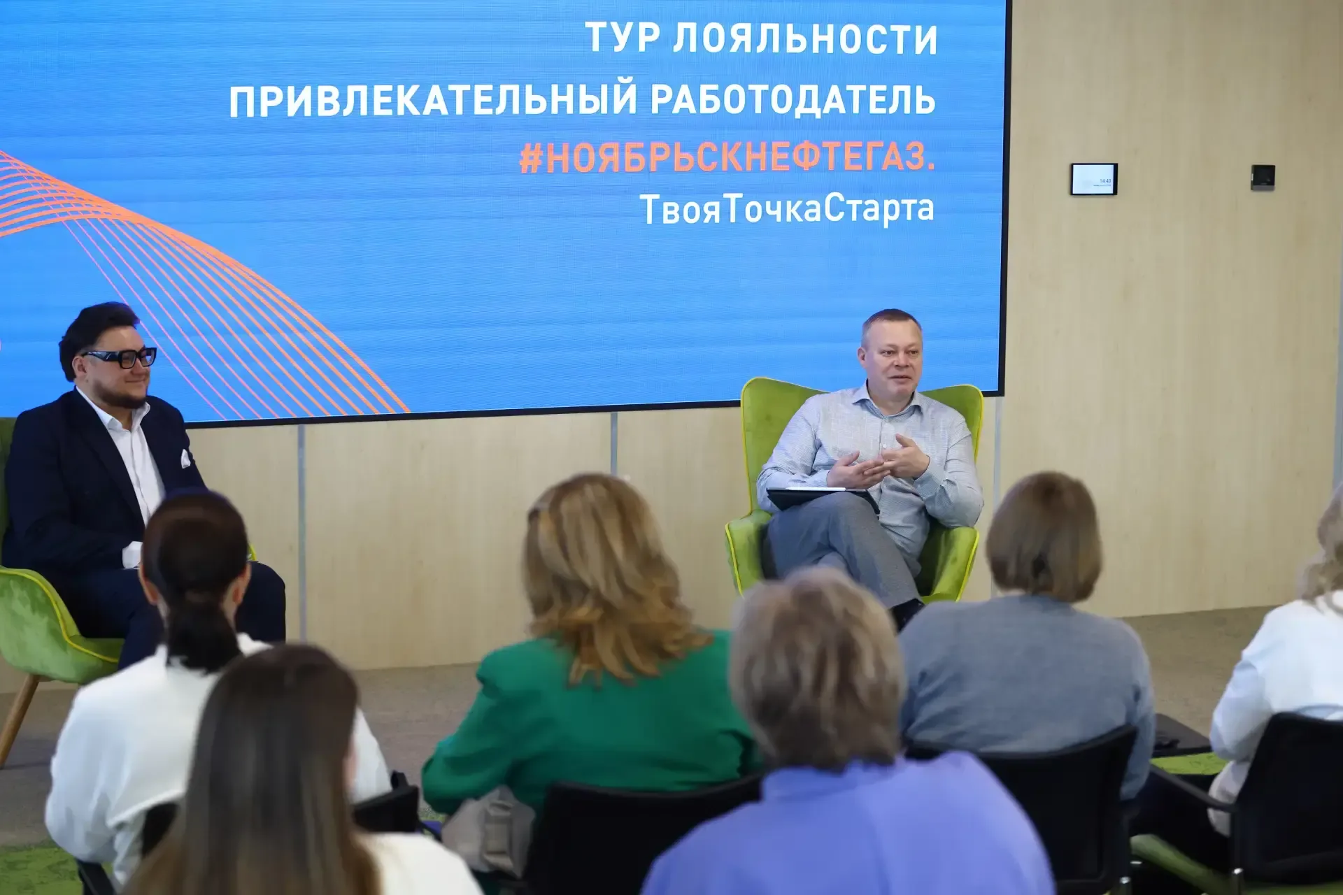 Первый шаг в профессию  Нас часто спрашивают: «Куда поступать, чтобы получить востребованную професс