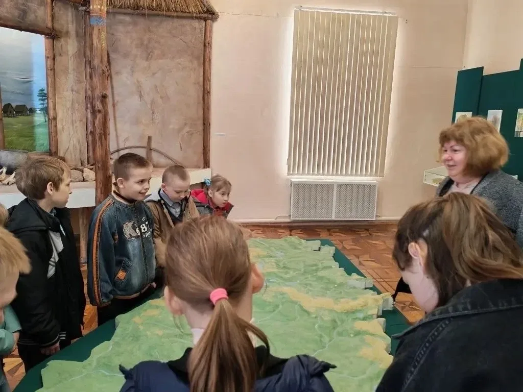 🇷🇺Погружение в историю родного города  🏡14 мая в Демидовском детском доме прошел особенный классный 