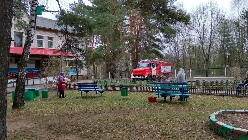 ⚠️Безопасность превыше всего  🚒🏡Сотрудники Пожарной части № 86 деревни Студенец провели важную встре