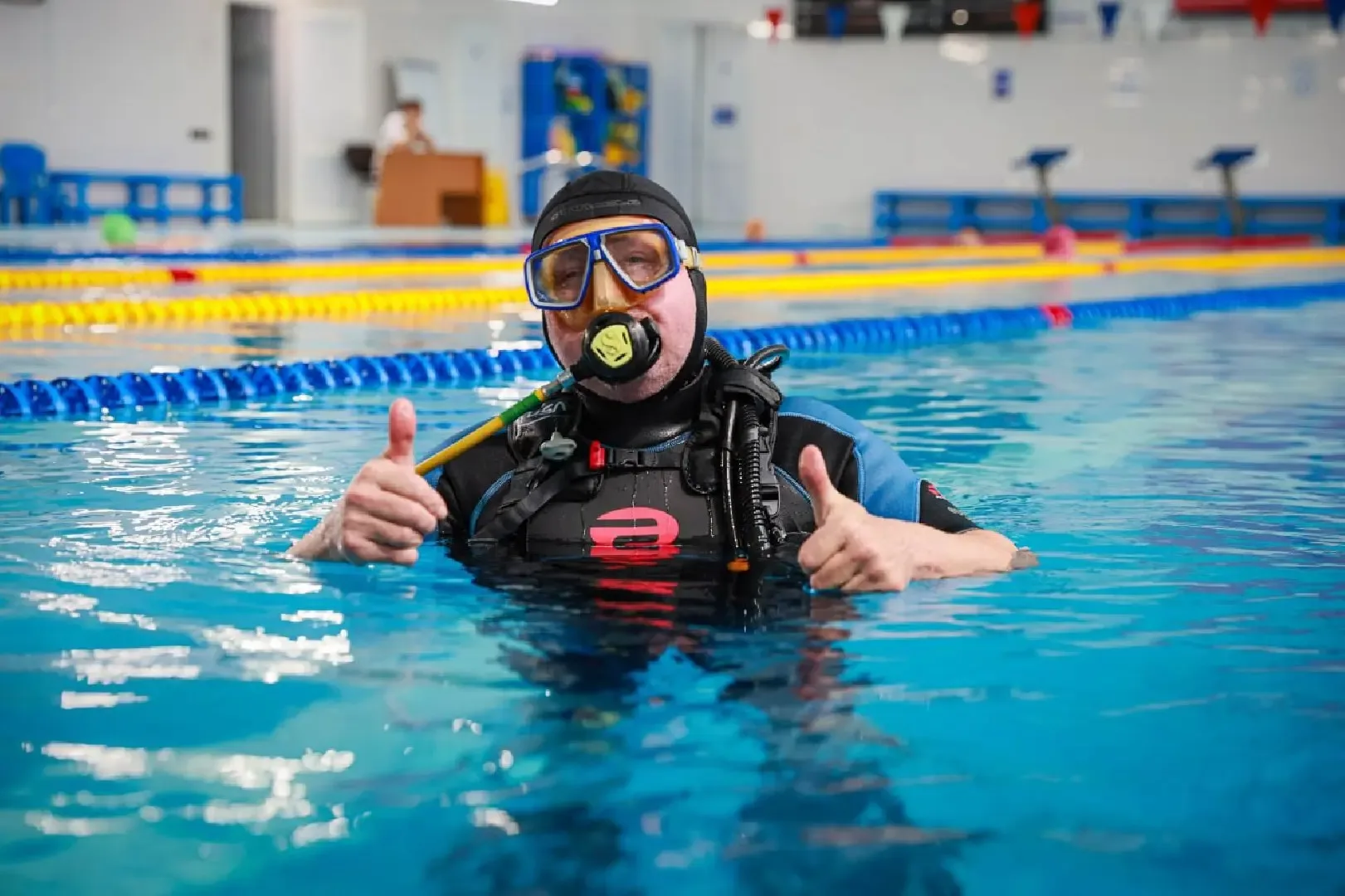 Плавание в бассейне — чит-код для сердца 🏊‍♂️♥️  Плавание признано одним из наиболее эффективных спо