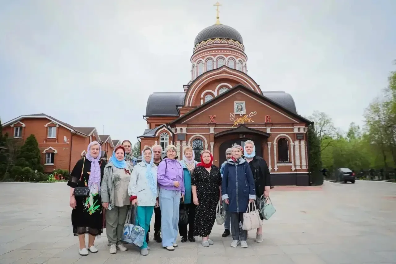 Город знаменитого платка  Долголеты Ликино-Дулёва открыли новый сезон поездок — и отправились в Павл