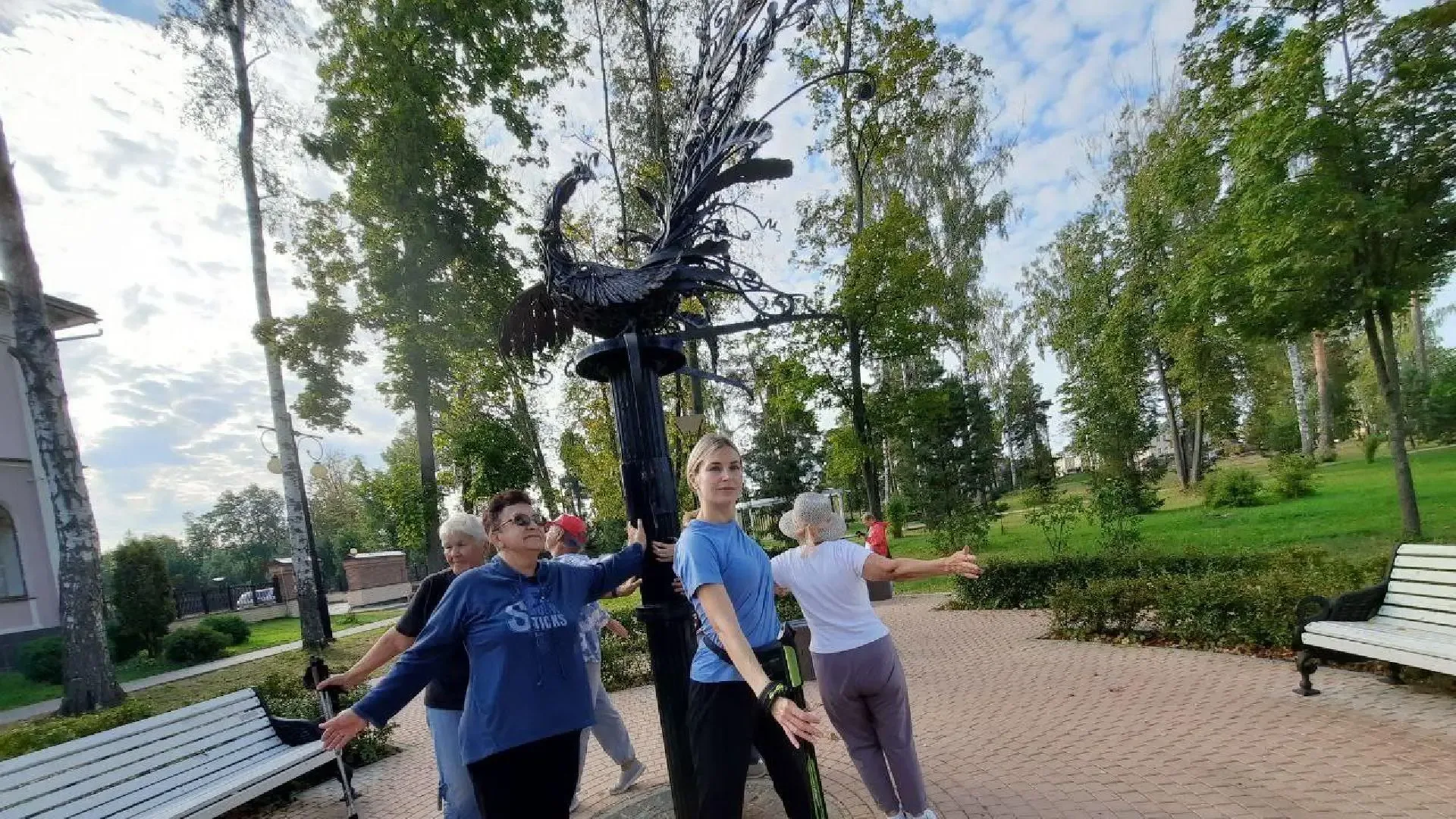 🌳 Майские выходные — это отличная возможность окунуться в весеннюю атмосферу, зарядиться хорошим нас