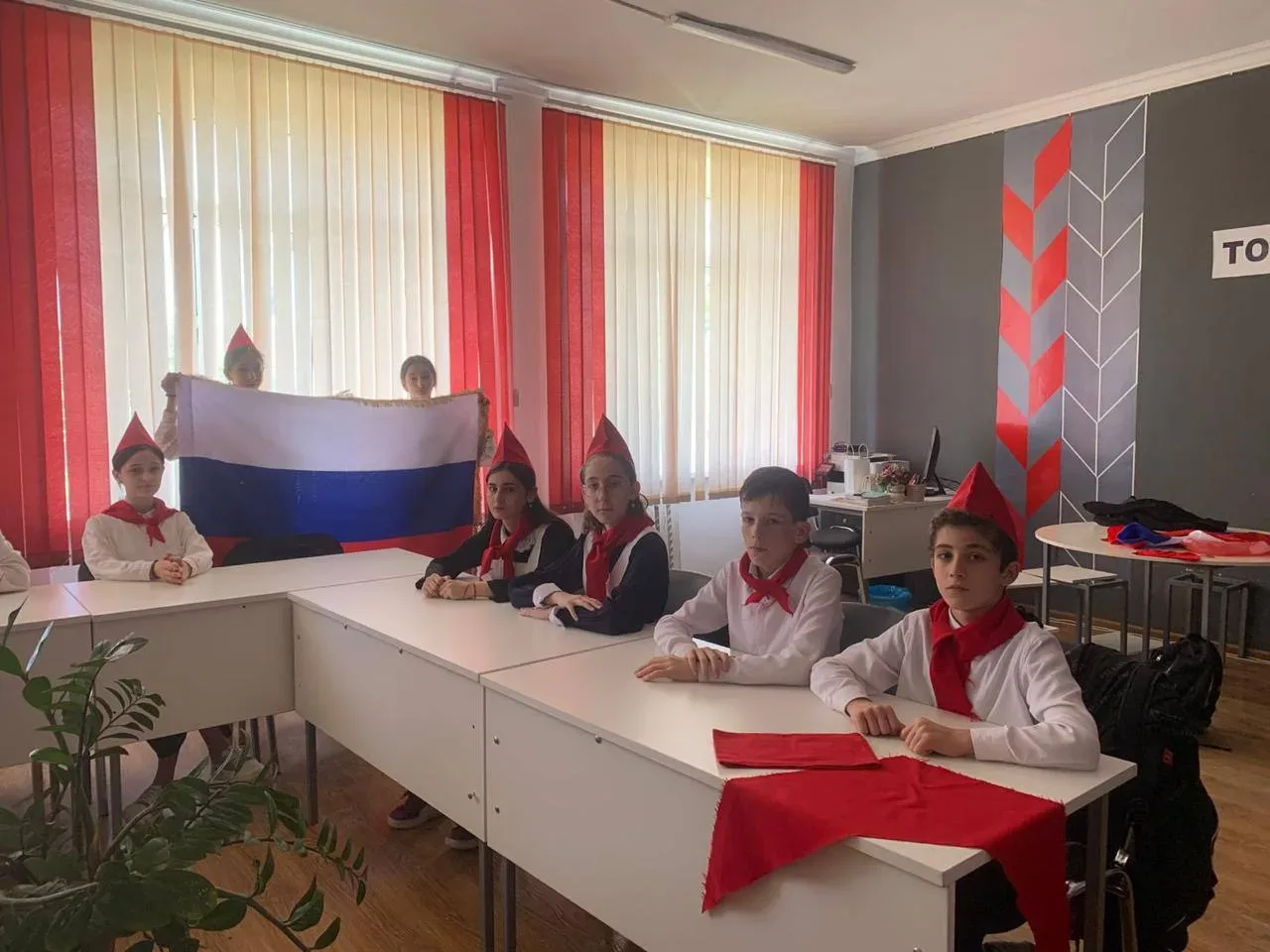 19 мая – особенная дата в нашей стране, ведь именно в этот день мы отмечаем День детских общественны