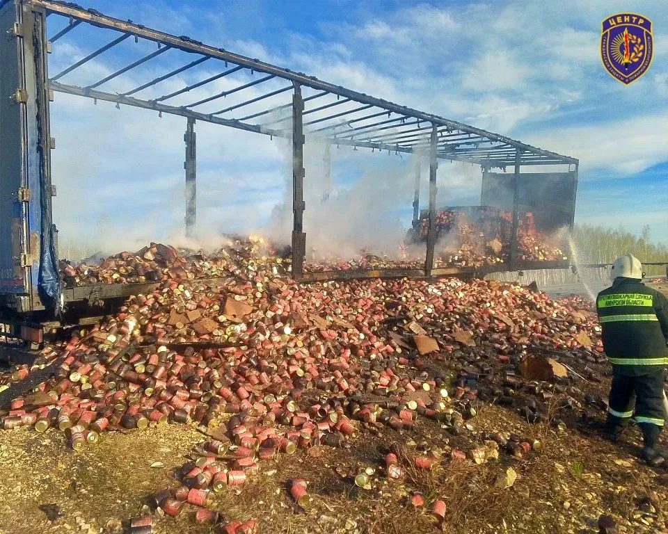 🛣️На трассе «Амур» в Магдагачинском округе сгорел полуприцеп грузовика  Вчера на 1161-м километре фе