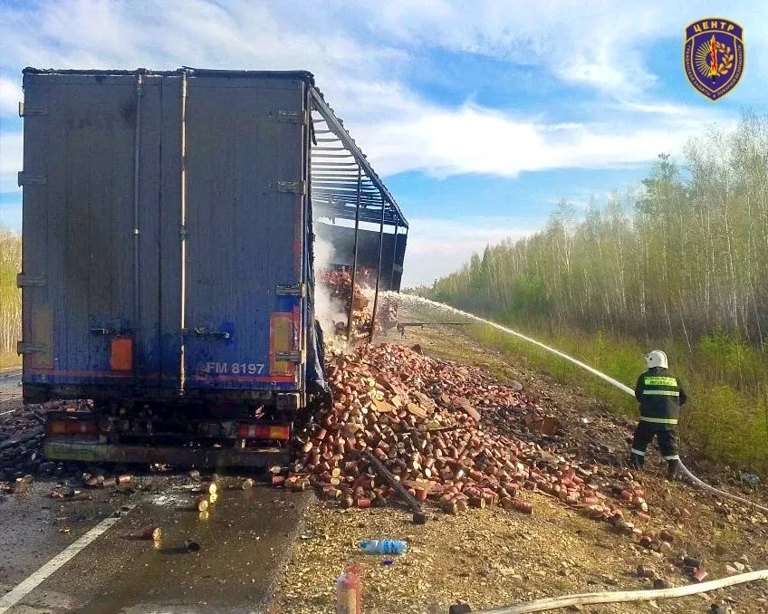 🛣️На трассе «Амур» в Магдагачинском округе сгорел полуприцеп грузовика  Вчера на 1161-м километре фе