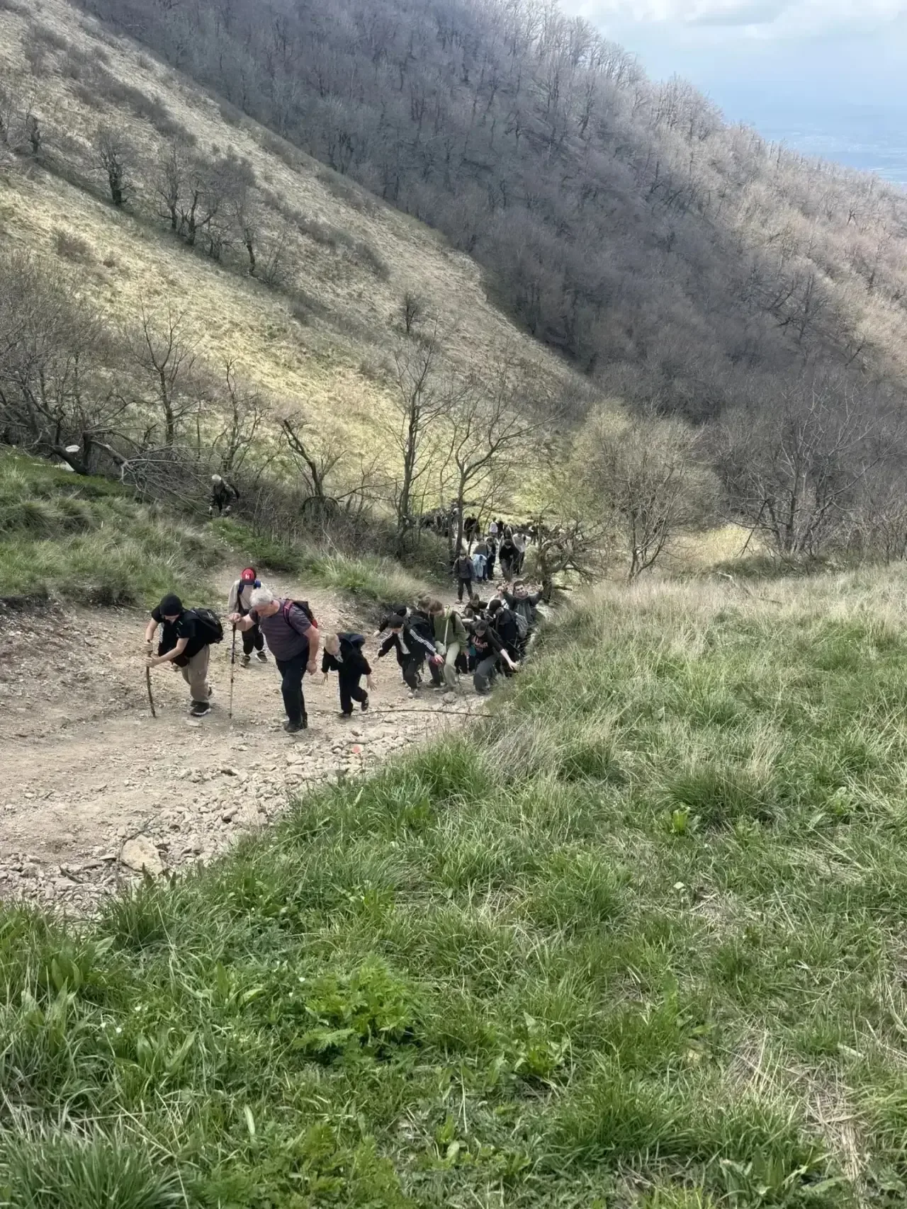 Вахта ПАМЯТИ!  Неоднократно учащиеся МБОУ СОШ 15 села Казинка совершали экскурсии  с подьемом на вел