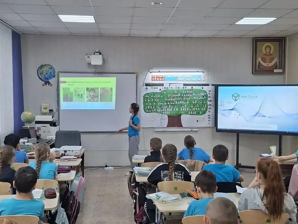 Семейные истории оживают во 2Д классе МБОУ «Эффективная школа»! 📜👨‍👩‍👧‍👦  В корпусе 4 школы №5, во 2