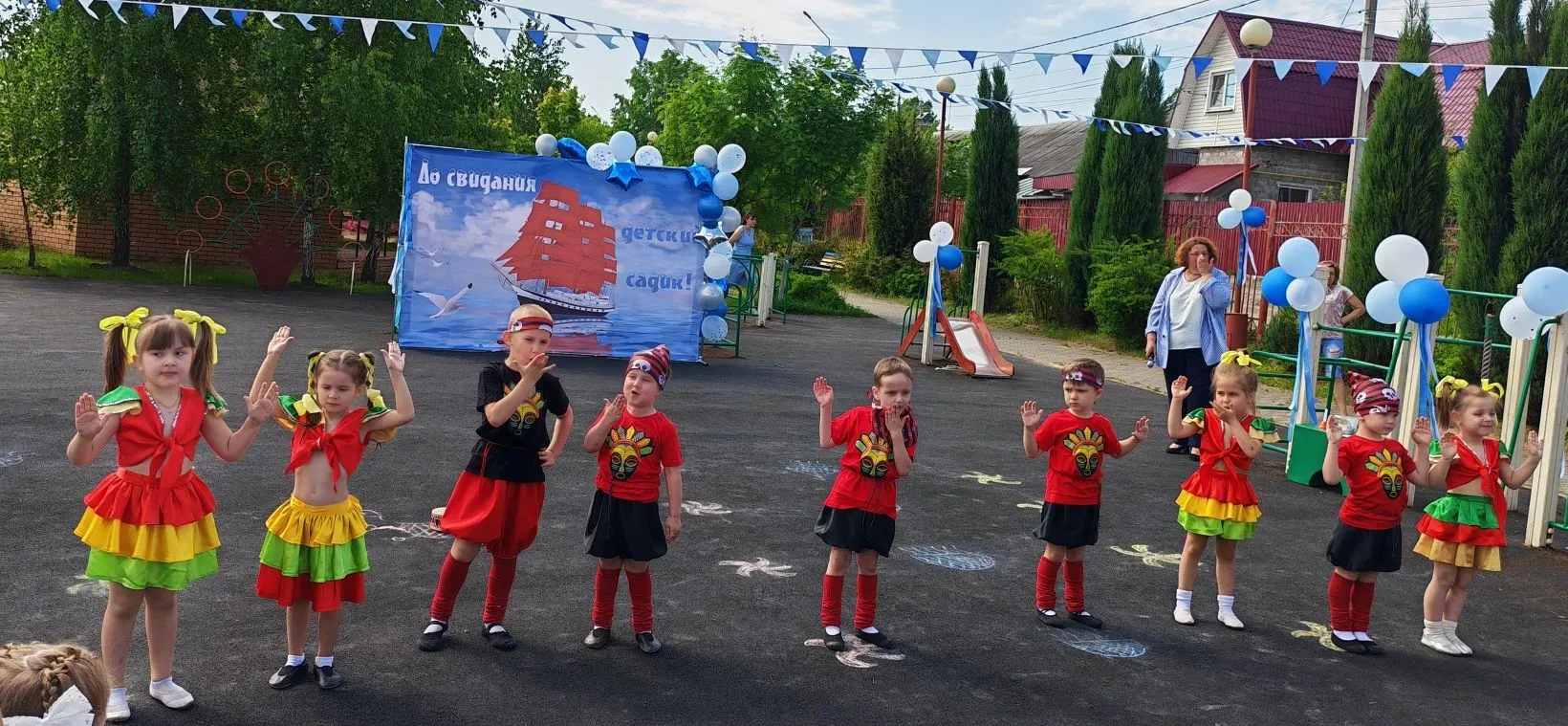 💙🩵🤍 От дошкольного детства к школьным берегам! 🤍🩵💙  🌊Сегодня в ДО "Умка" на празднично украшенной сп