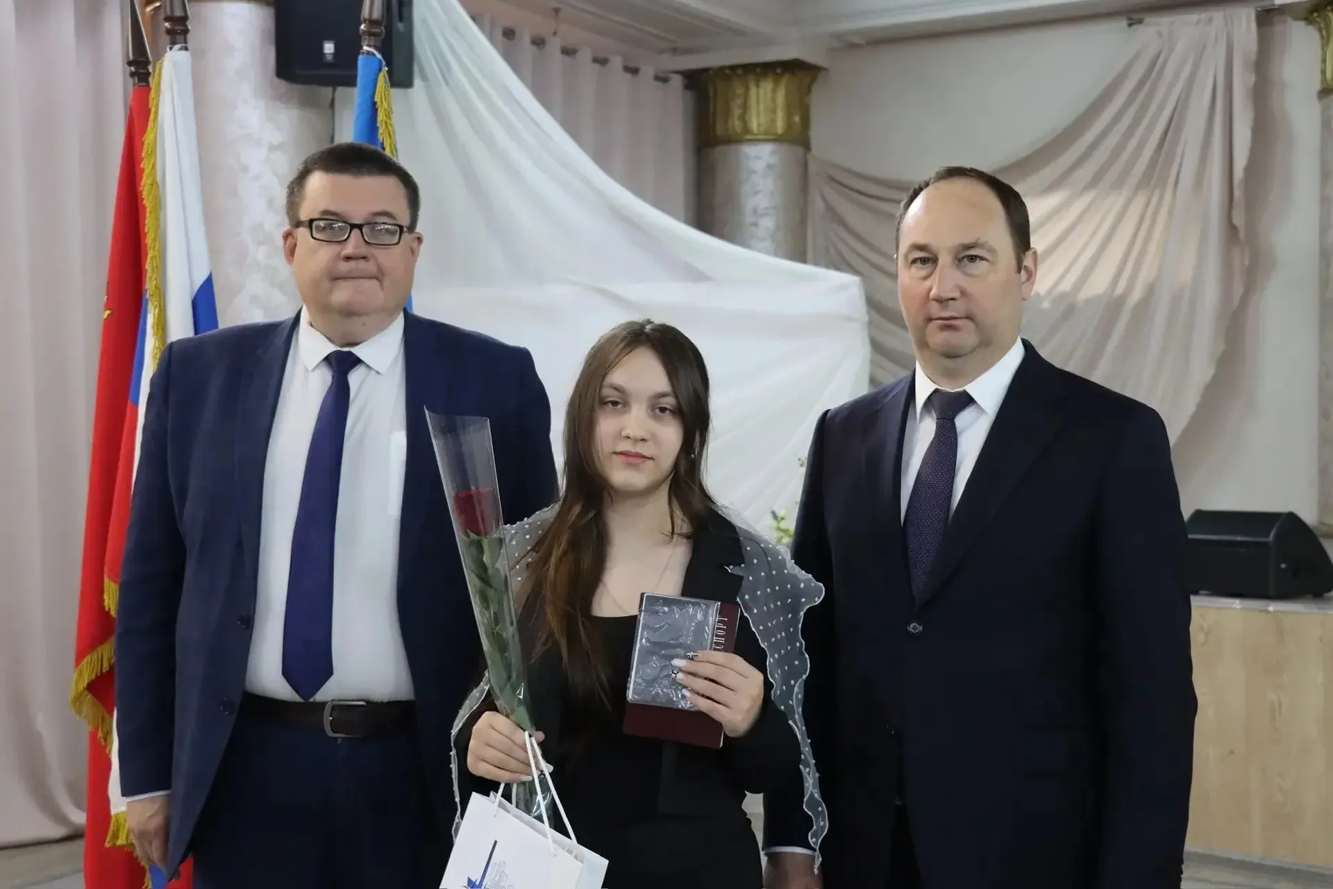 🇷🇺Самый важный документ получили ступинские подростки  В Доме культуры «Металлург» состоялось событи