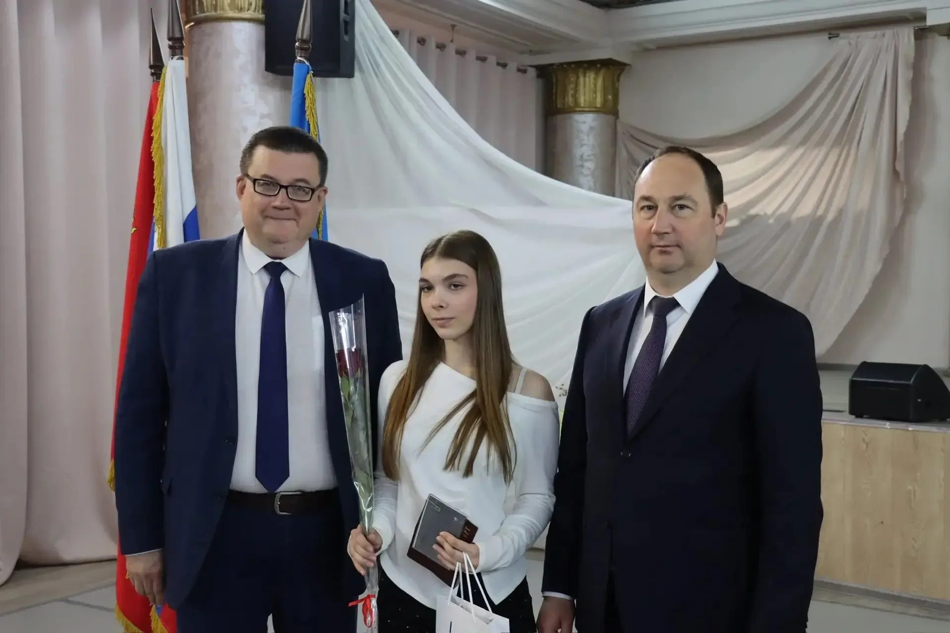 🇷🇺Самый важный документ получили ступинские подростки  В Доме культуры «Металлург» состоялось событи
