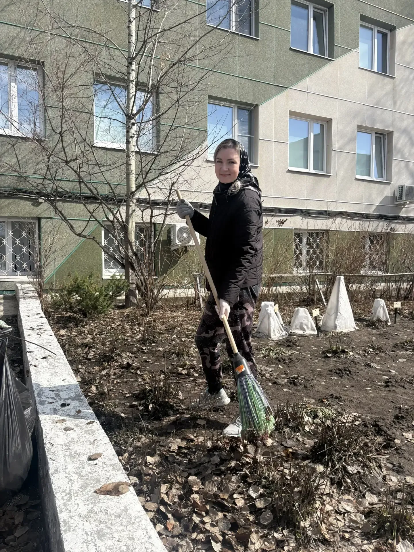 🌷 Мир! Труд! Май!  В преддверии праздника Студенты, преподаватели и сотрудники колледжа дружно вышли
