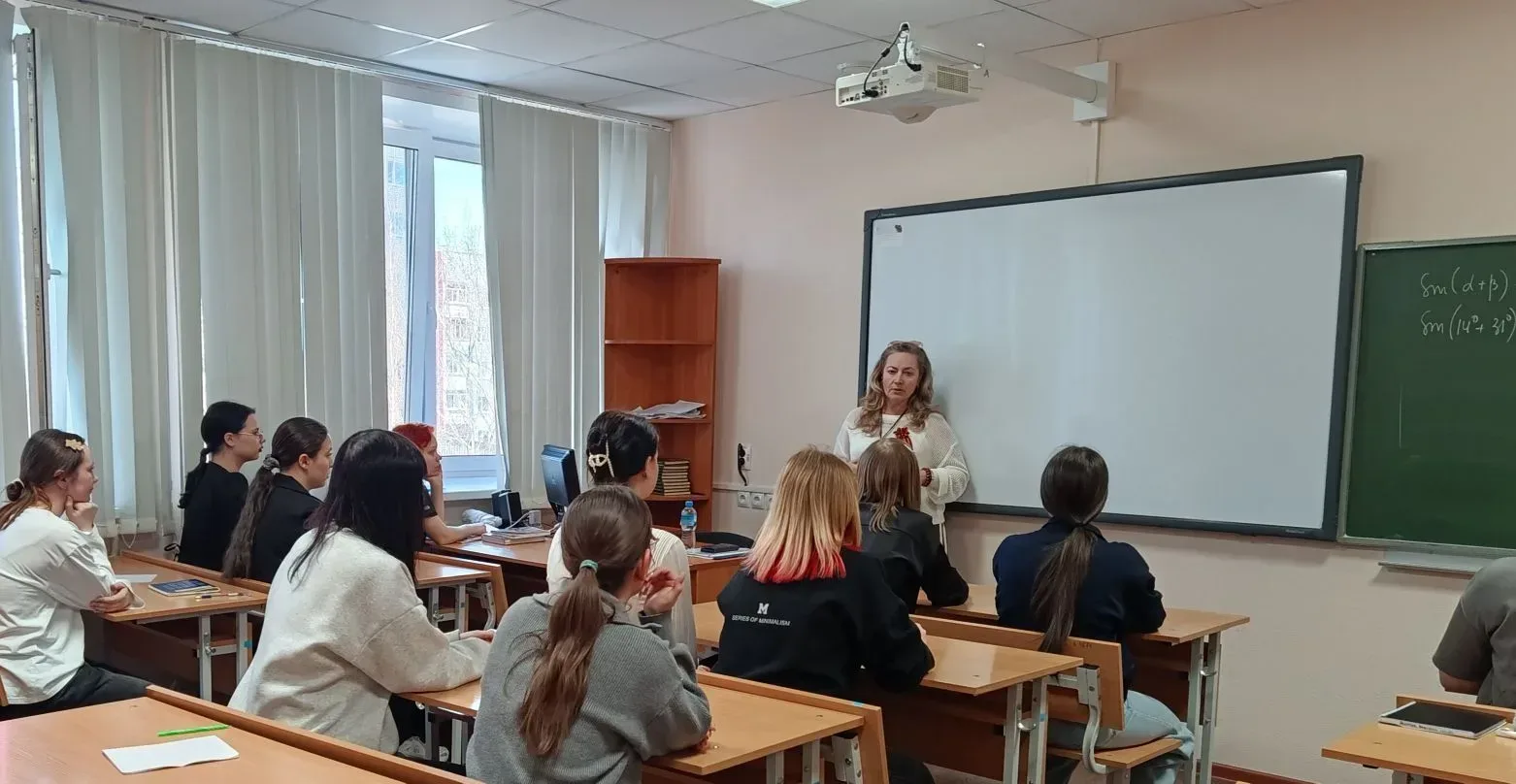Сладкий и гадкий: скрытая опасность вейпов (электронных сигарет) ⁣ В колледже состоялась важная встр