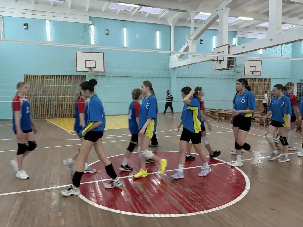 🏐 Наши юные спортсмены показали отличные результаты!  Недавно команда учащихся 7-9 классов  приняла 