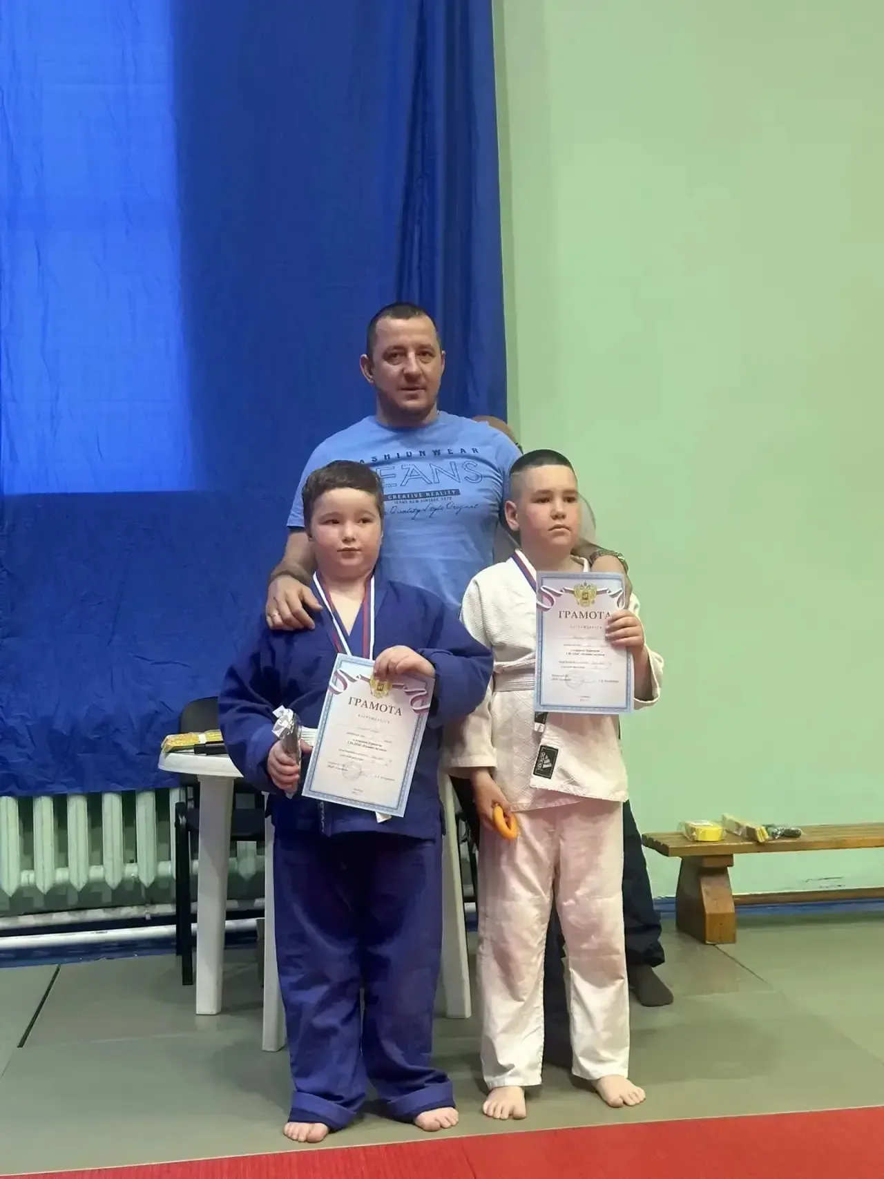 🏆 Яркая победа нашего первоклассника!  Поздравляем ученика 1Б класса Саляхова Луку с завоеванием 1 м