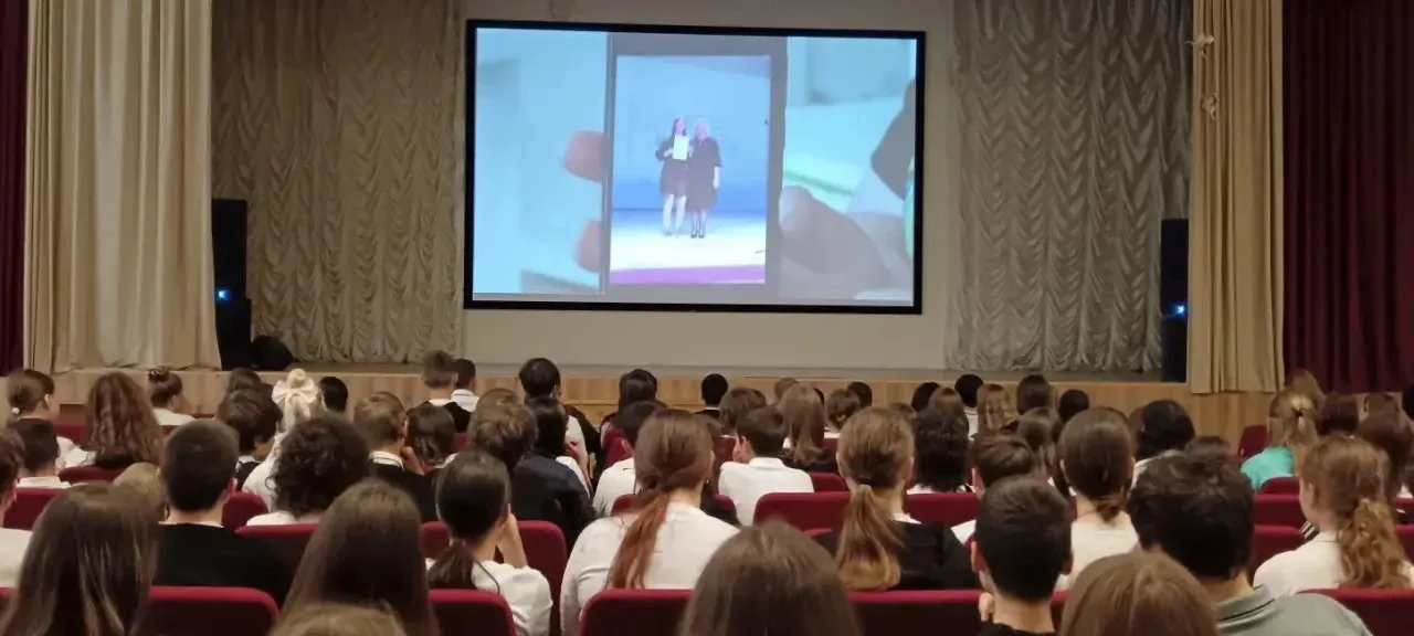В нашей школе состоялась встреча обучающихся старших классов с инспектором группы пропаганды безопас