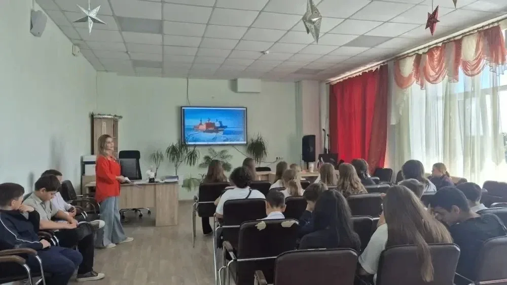 Мангушская школа №1 отметила День полярника  В честь профессионального праздника всех, кто посвятил 